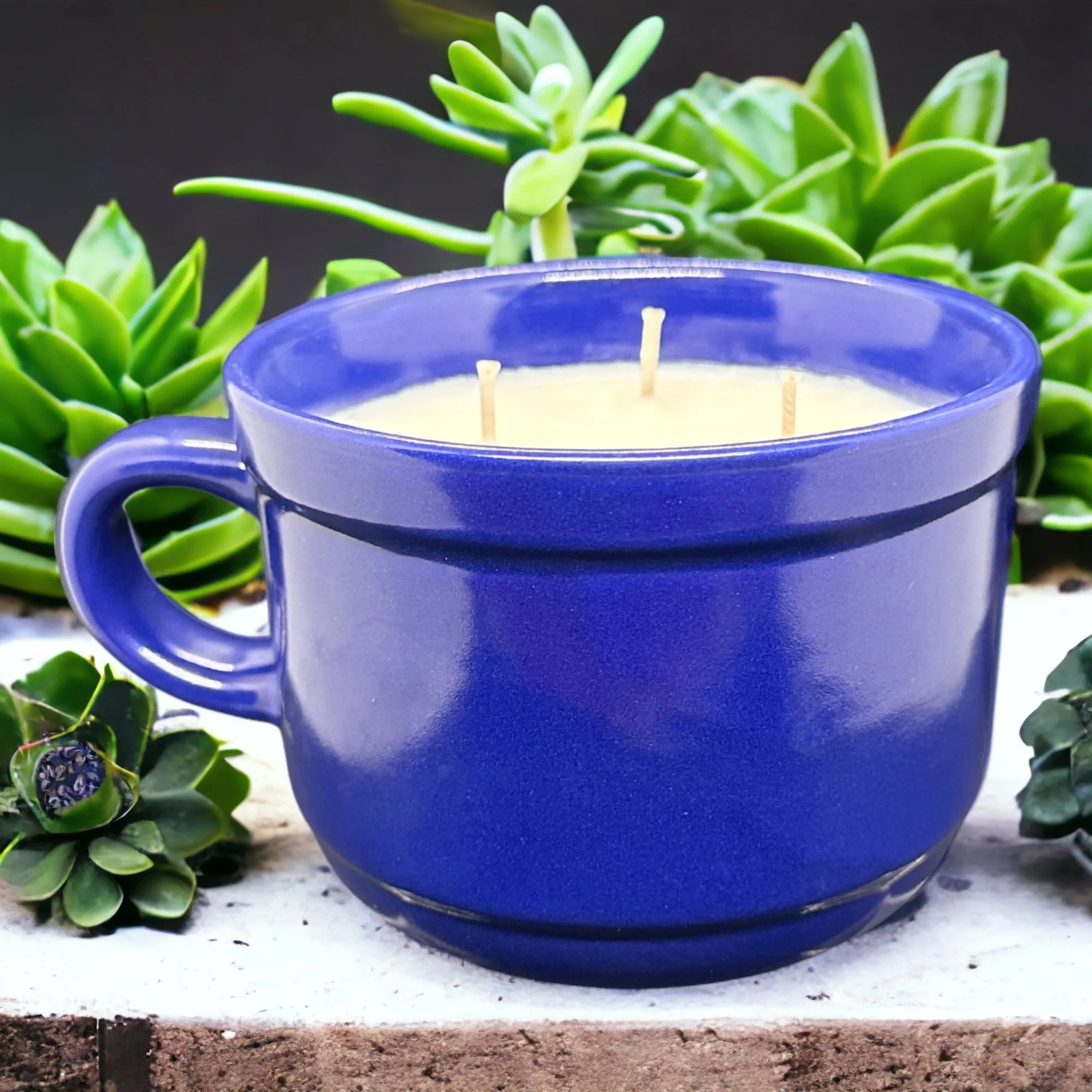 3-Wick Coffee Mug Candle RED