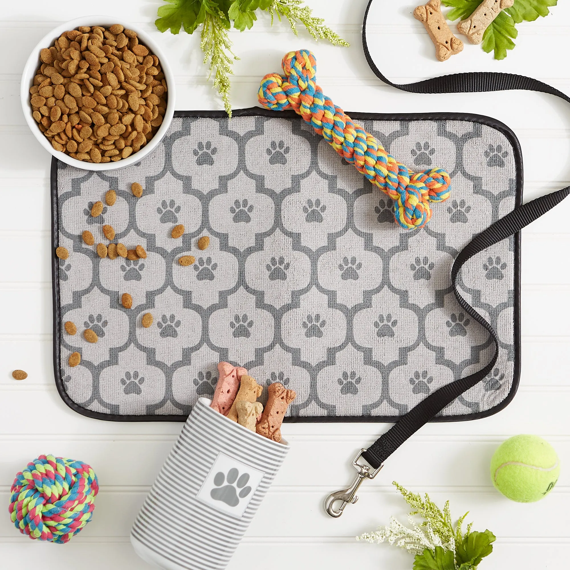 Gray Lattice Paw Pet Mat